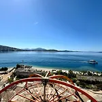 Blue Deluxe Apartment Saranda
