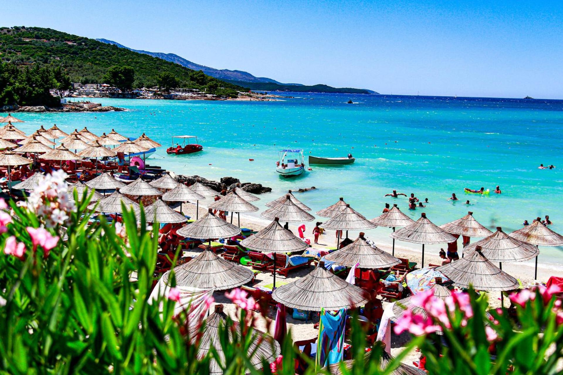 Blue Deluxe Sarandë